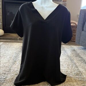 Zenana Outfitters Black Dressy Top